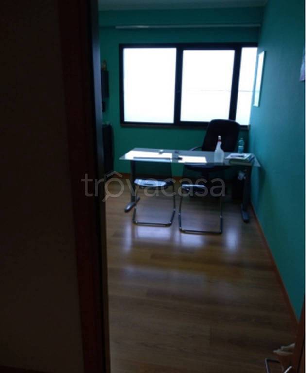 ufficio in vendita a Trevi in zona Matigge/Li Celli