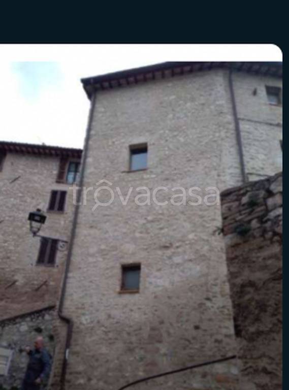 appartamento in vendita a Trevi