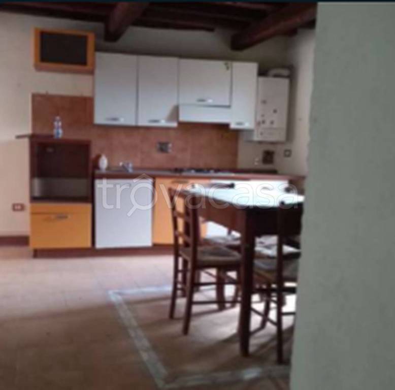 appartamento in vendita a Trevi