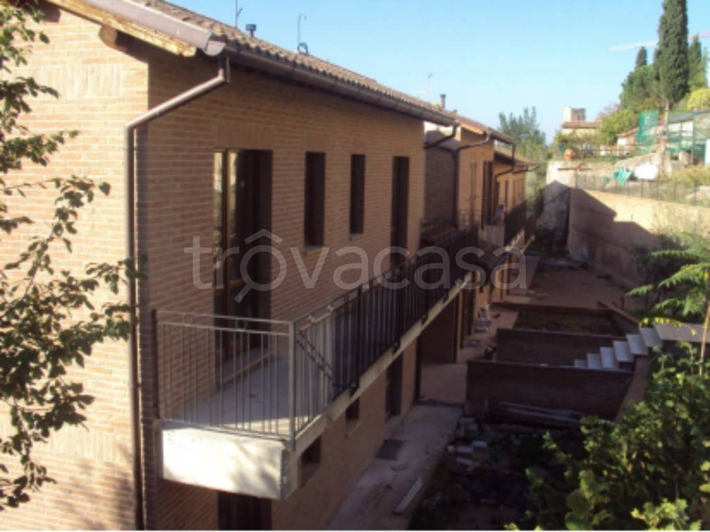 appartamento in vendita a Trevi