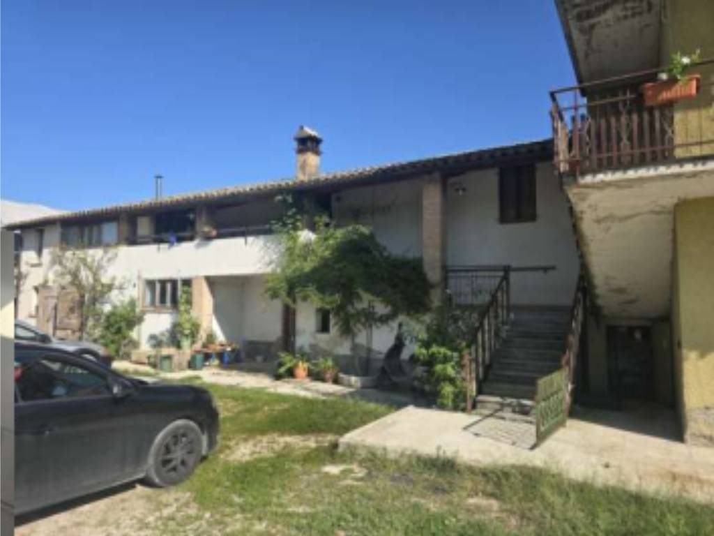 casa indipendente in vendita a Trevi