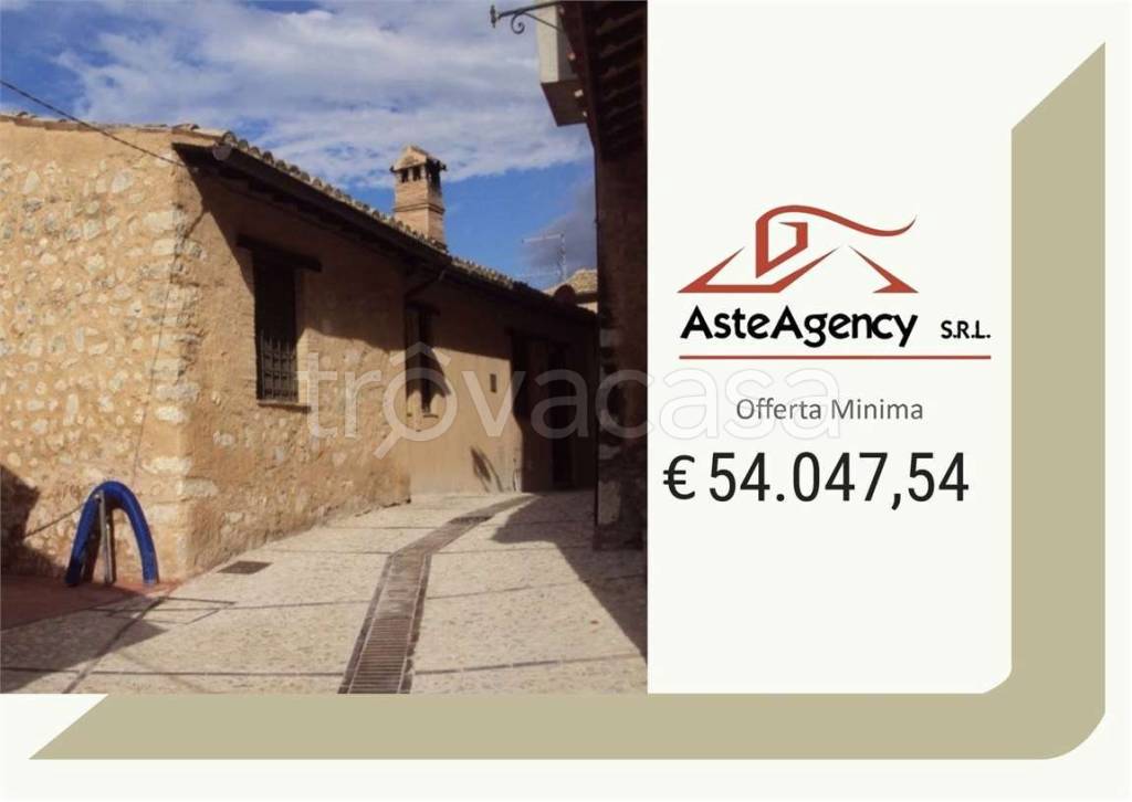 appartamento in vendita a Trevi