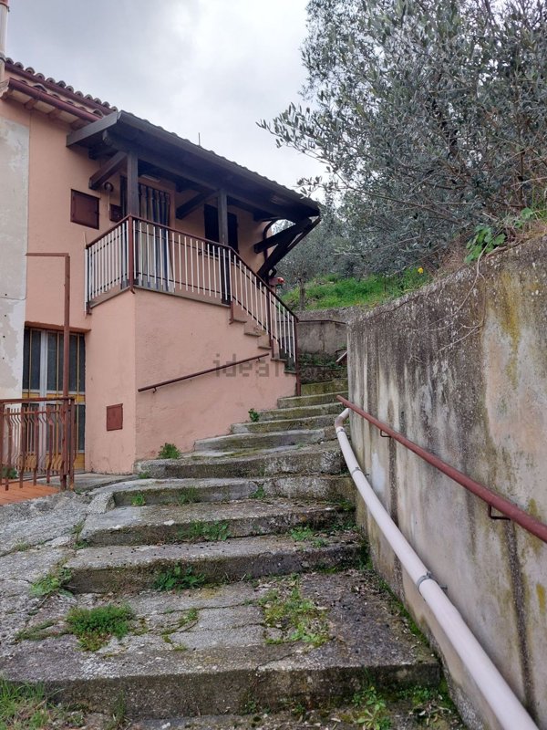 appartamento in vendita a Trevi