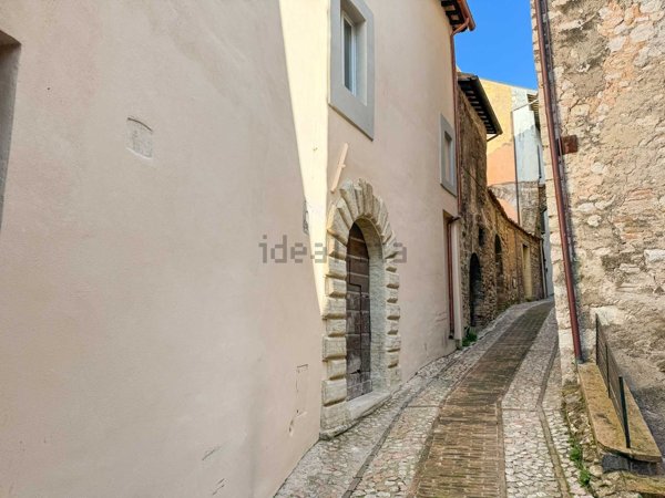 appartamento in vendita a Trevi