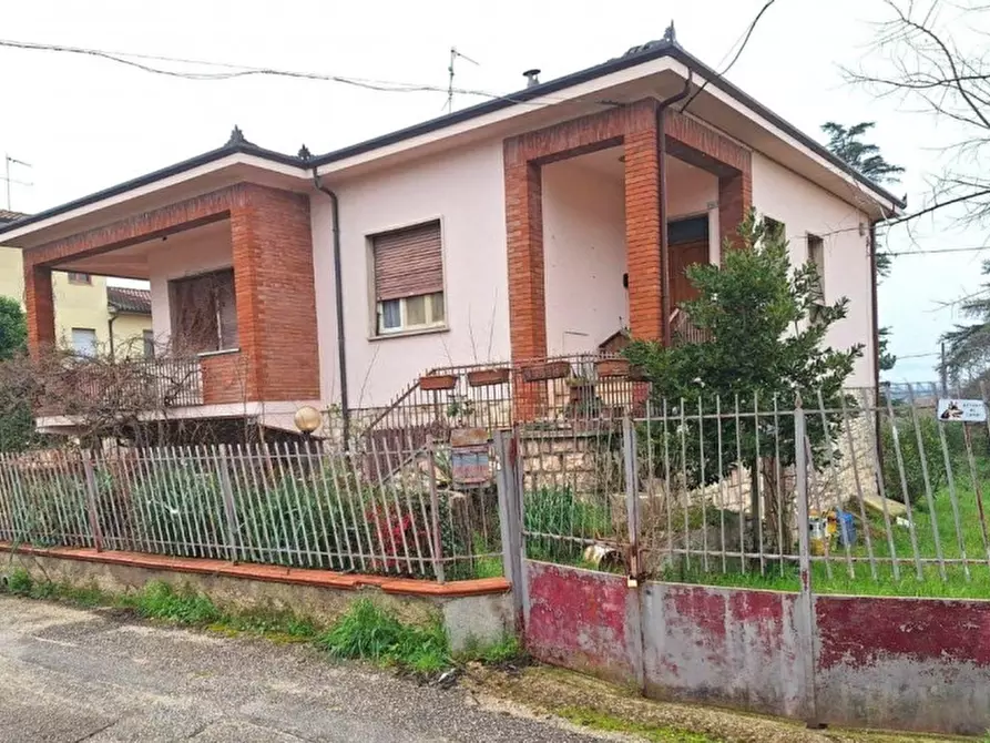 casa indipendente in vendita a Trevi in zona Bovara