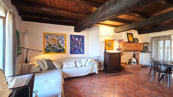 appartamento in vendita a Trevi