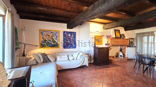 appartamento in vendita a Trevi