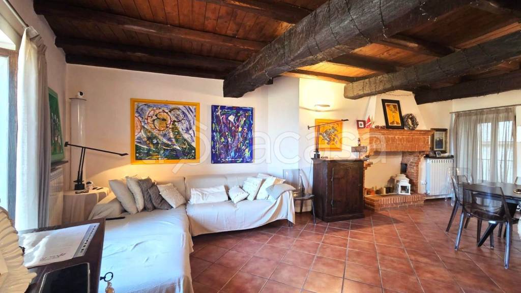 appartamento in vendita a Trevi
