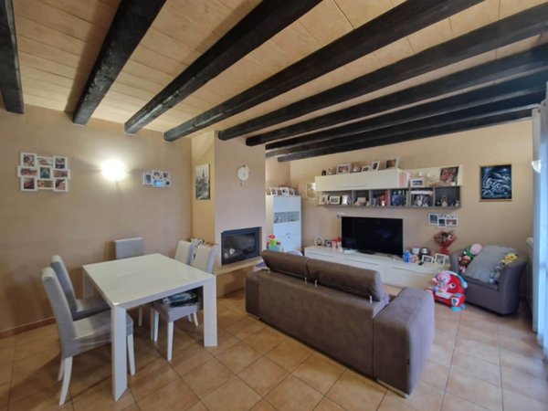 appartamento in vendita a Trevi