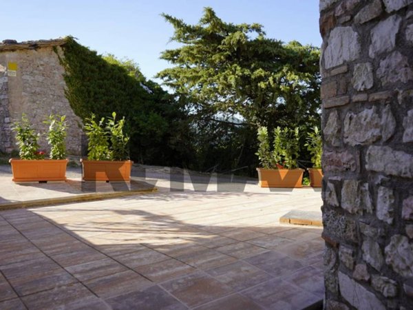 casa indipendente in vendita a Trevi in zona Coste