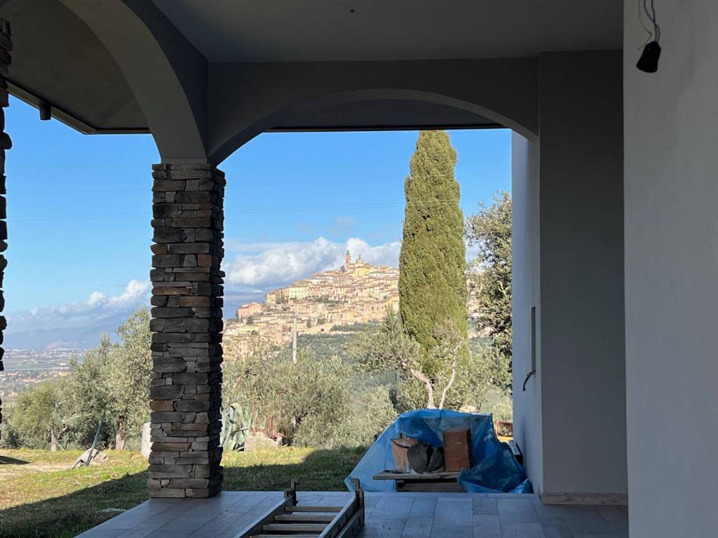 casa indipendente in vendita a Trevi in zona Bovara