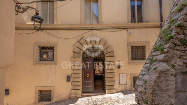 appartamento in vendita a Trevi in zona Parrano