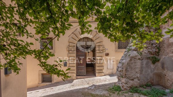 appartamento in vendita a Trevi in zona Parrano