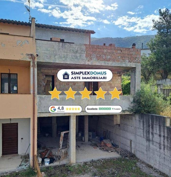 appartamento in vendita a Trevi in zona Parrano