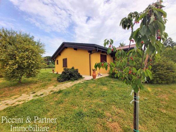 casa indipendente in vendita a Tuoro sul Trasimeno in zona Borghetto