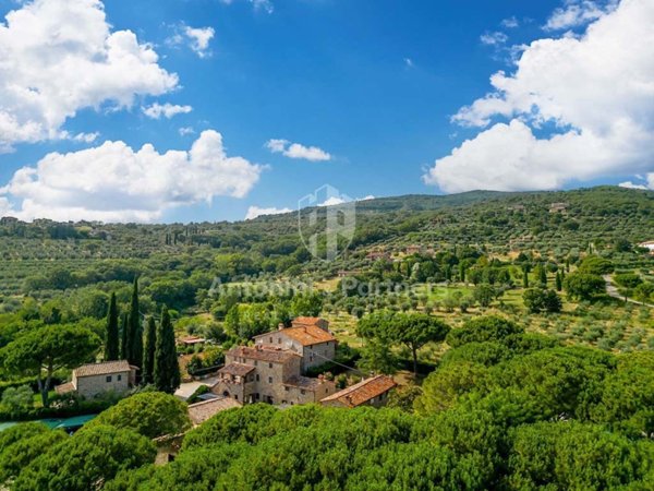 casa indipendente in vendita a Tuoro sul Trasimeno