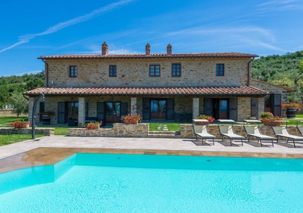 casa indipendente in vendita a Tuoro sul Trasimeno