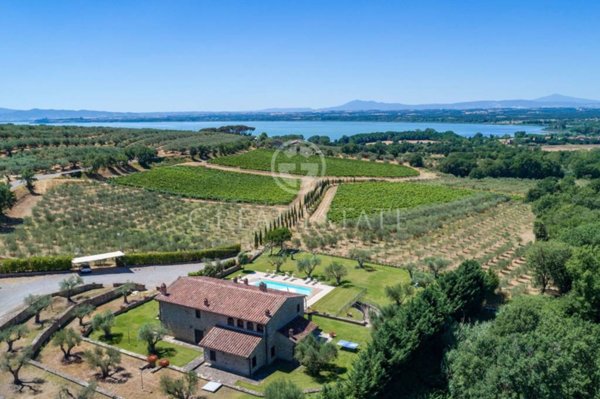 casa indipendente in vendita a Tuoro sul Trasimeno