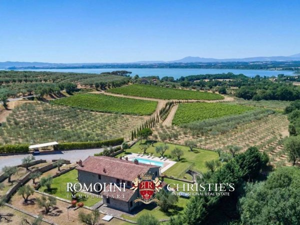 casa indipendente in vendita a Tuoro sul Trasimeno