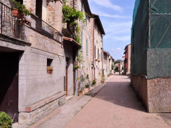 quadrivano in vendita a Tuoro sul Trasimeno in zona Isola Maggiore