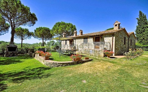 casa indipendente in vendita a Tuoro sul Trasimeno