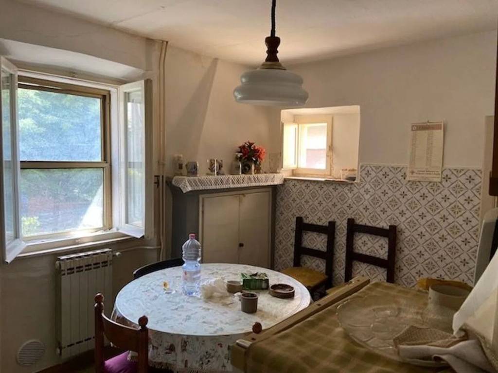 quadrivano in vendita a Tuoro sul Trasimeno