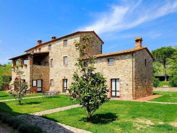casa indipendente in vendita a Tuoro sul Trasimeno in zona Vernazzano