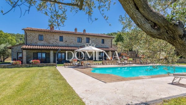 casa indipendente in vendita a Tuoro sul Trasimeno