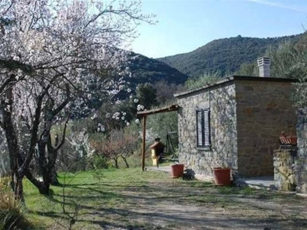 casa indipendente in vendita a Tuoro sul Trasimeno