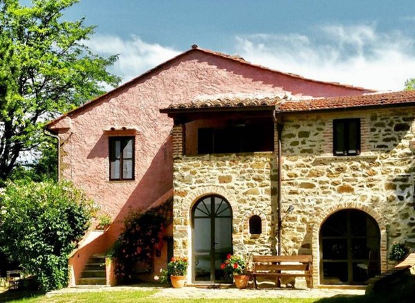 casa indipendente in vendita a Tuoro sul Trasimeno