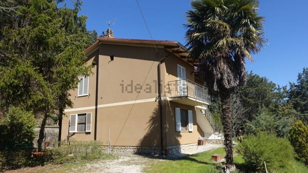 casa indipendente in vendita a Tuoro sul Trasimeno