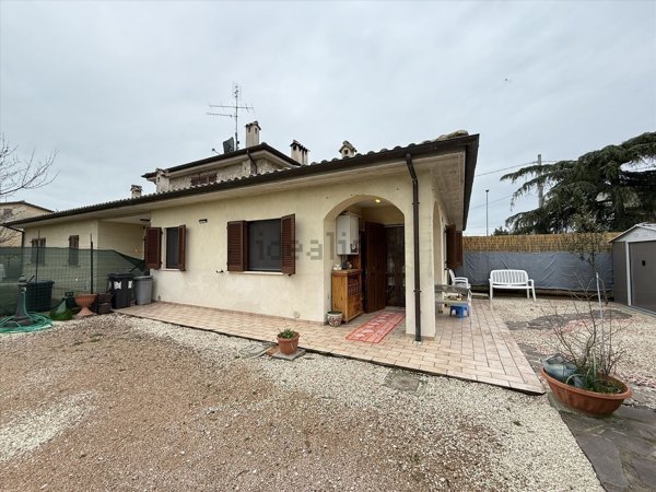 appartamento in vendita a Tuoro sul Trasimeno in zona Vernazzano