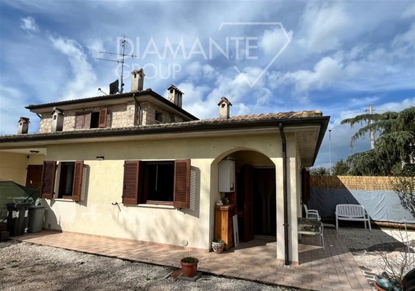 appartamento in vendita a Tuoro sul Trasimeno in zona Vernazzano