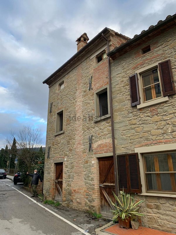 casa indipendente in vendita a Tuoro sul Trasimeno