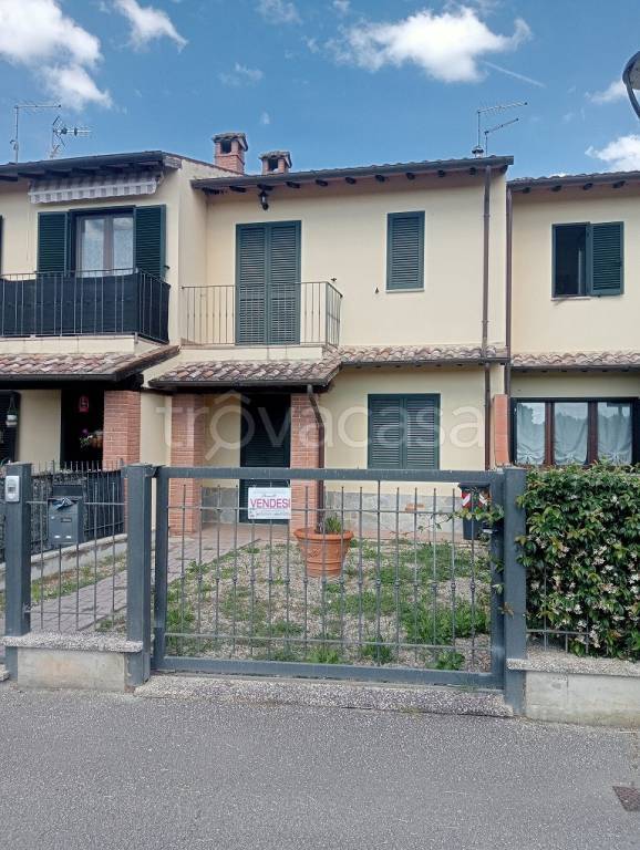 casa indipendente in vendita a Tuoro sul Trasimeno in zona Borghetto