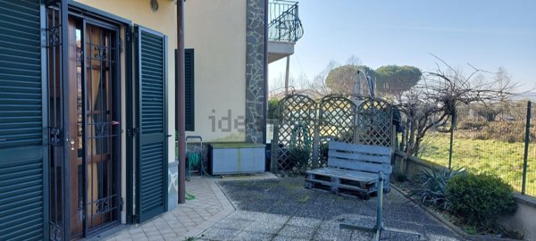 casa indipendente in vendita a Tuoro sul Trasimeno