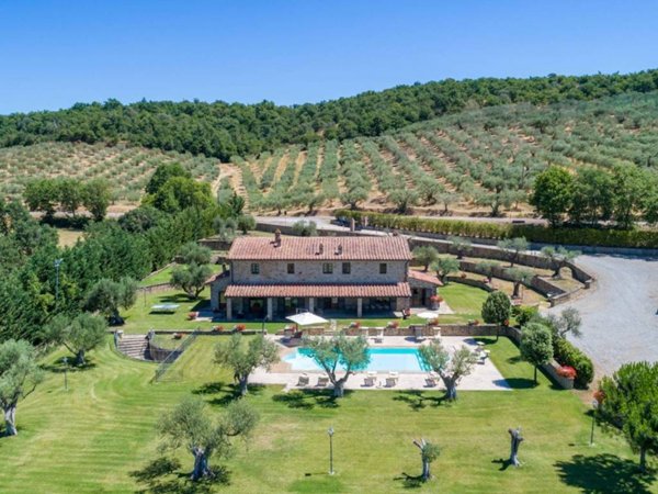 casa indipendente in vendita a Tuoro sul Trasimeno