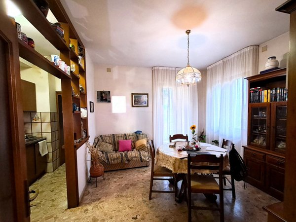 casa indipendente in vendita a Tuoro sul Trasimeno in zona Borghetto