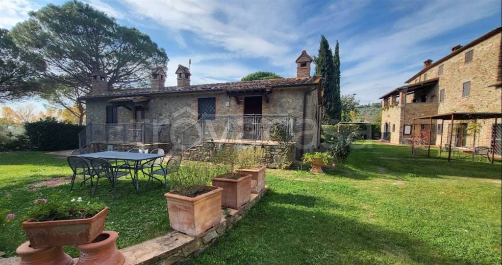 ufficio in vendita a Tuoro sul Trasimeno in zona Vernazzano