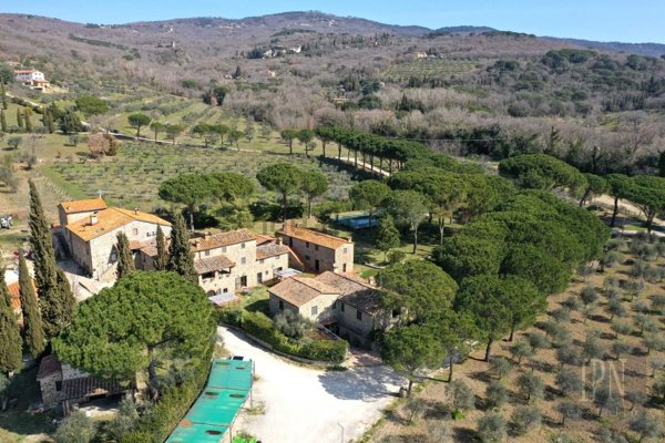 casa indipendente in vendita a Tuoro sul Trasimeno