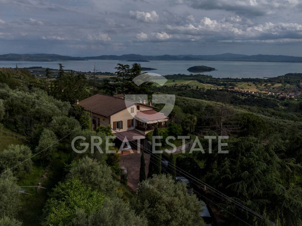 casa indipendente in vendita a Tuoro sul Trasimeno