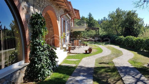casa indipendente in vendita a Tuoro sul Trasimeno