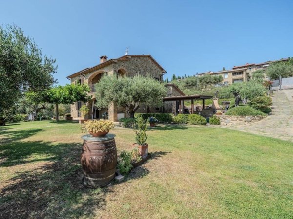 casa indipendente in vendita a Tuoro sul Trasimeno