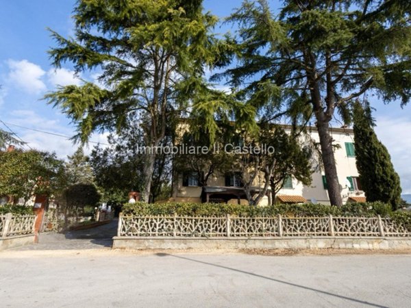 casa indipendente in vendita a Tuoro sul Trasimeno
