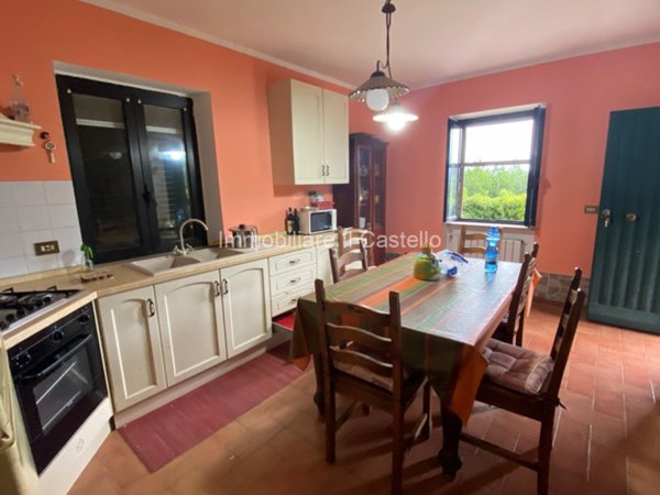 casa indipendente in vendita a Tuoro sul Trasimeno in zona Isola Maggiore