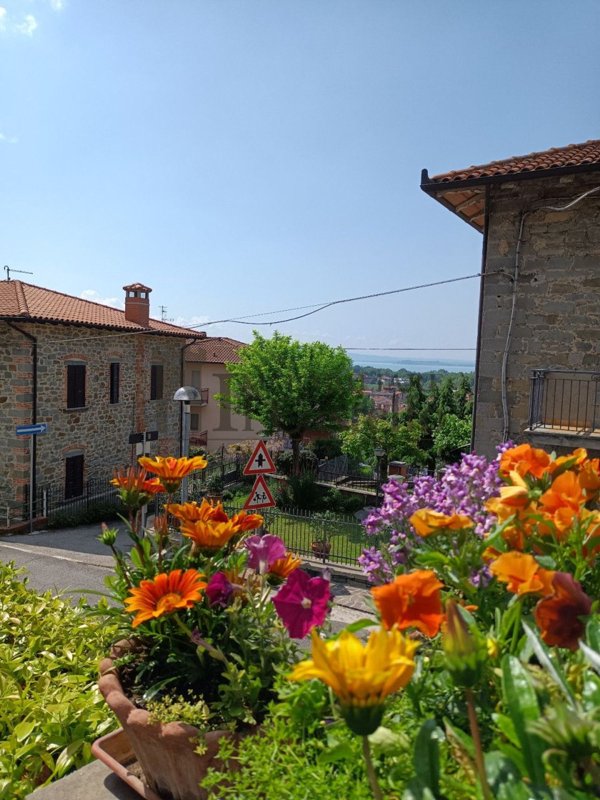 casa indipendente in vendita a Tuoro sul Trasimeno in zona Isola Maggiore