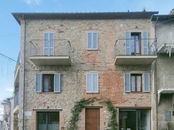 casa indipendente in vendita a Tuoro sul Trasimeno