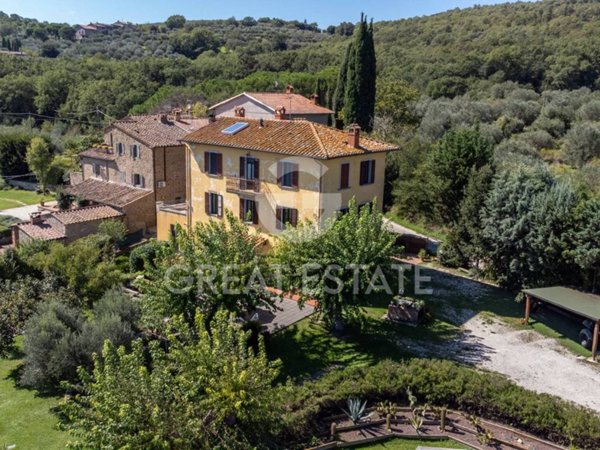 casa indipendente in vendita a Tuoro sul Trasimeno