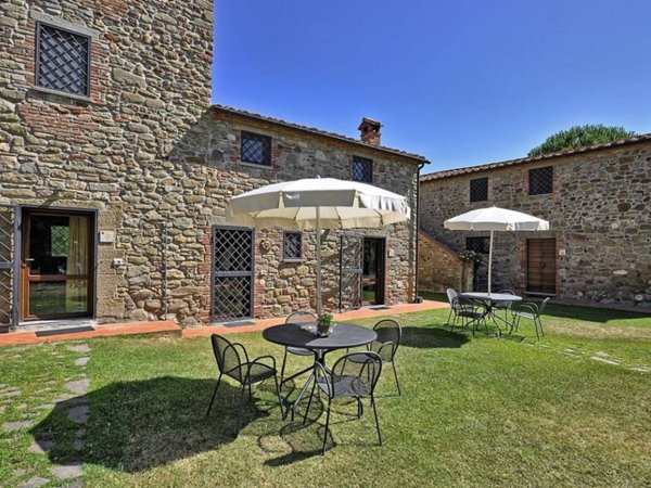 casale in vendita a Tuoro sul Trasimeno in zona Vernazzano