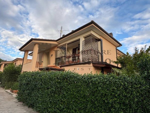 appartamento in vendita a Tuoro sul Trasimeno in zona Isola Maggiore